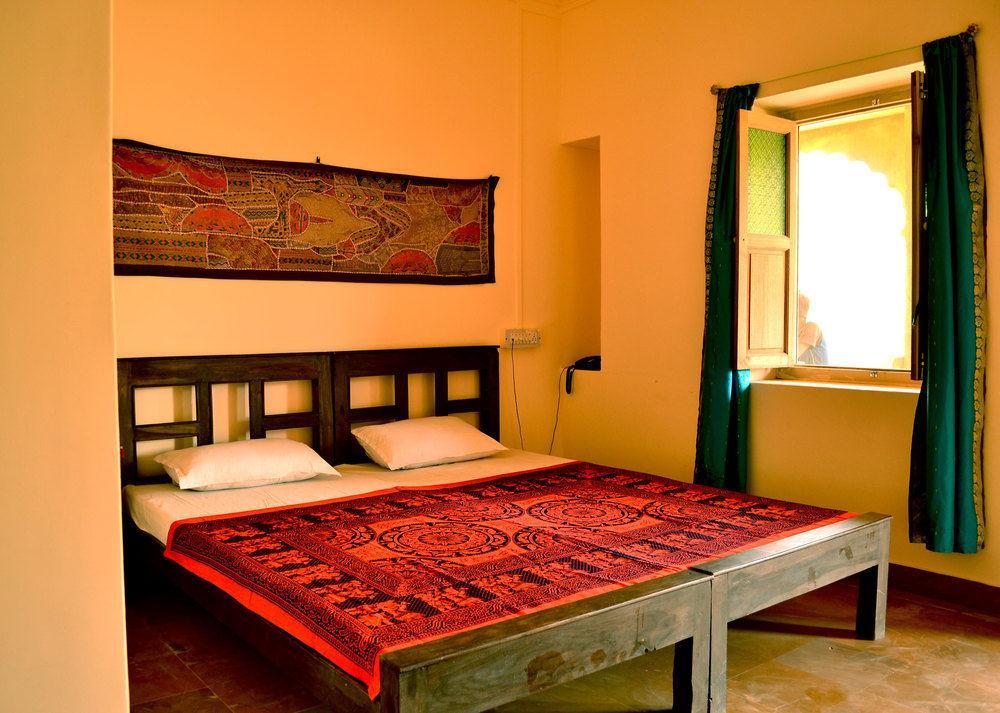 Arya Haveli Hotel Jaisalmer Ngoại thất bức ảnh