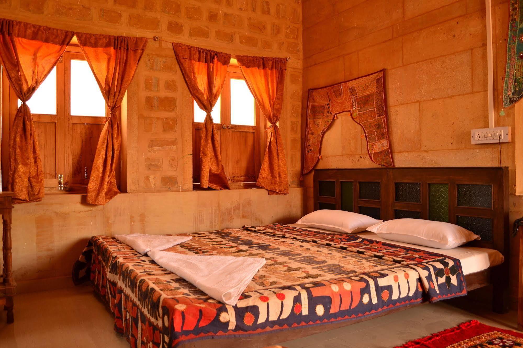 Arya Haveli Hotel Jaisalmer Ngoại thất bức ảnh